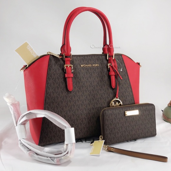 Michael Kors Handbags - NWT Michael Kors Ciara LG Set